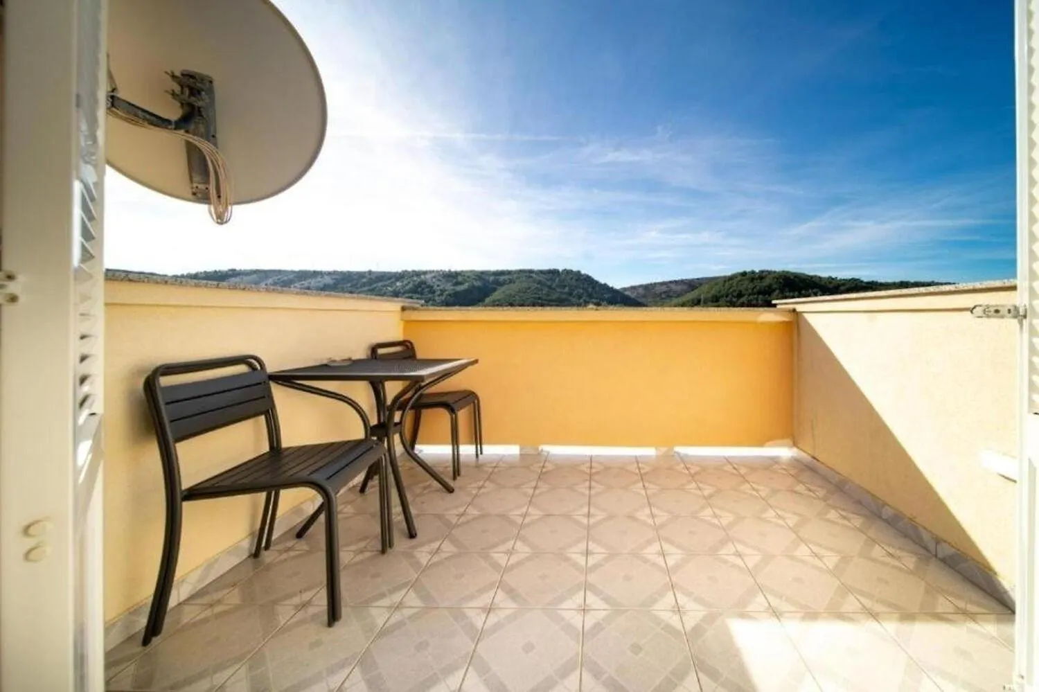 Apartments Bepa Lopar