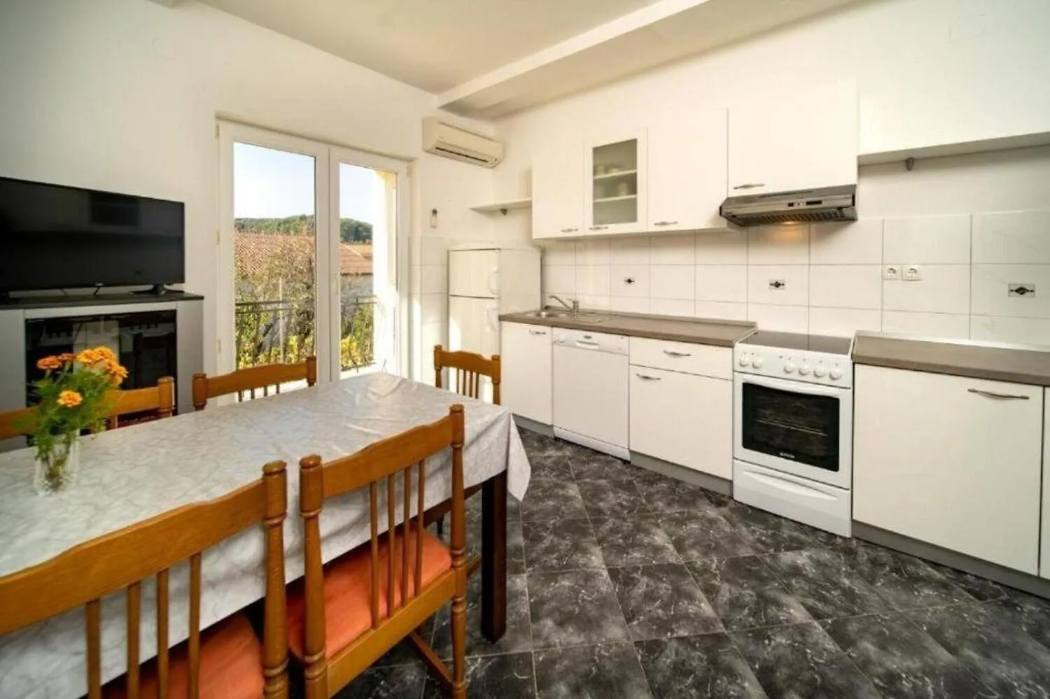 Apartments Bepa Lopar