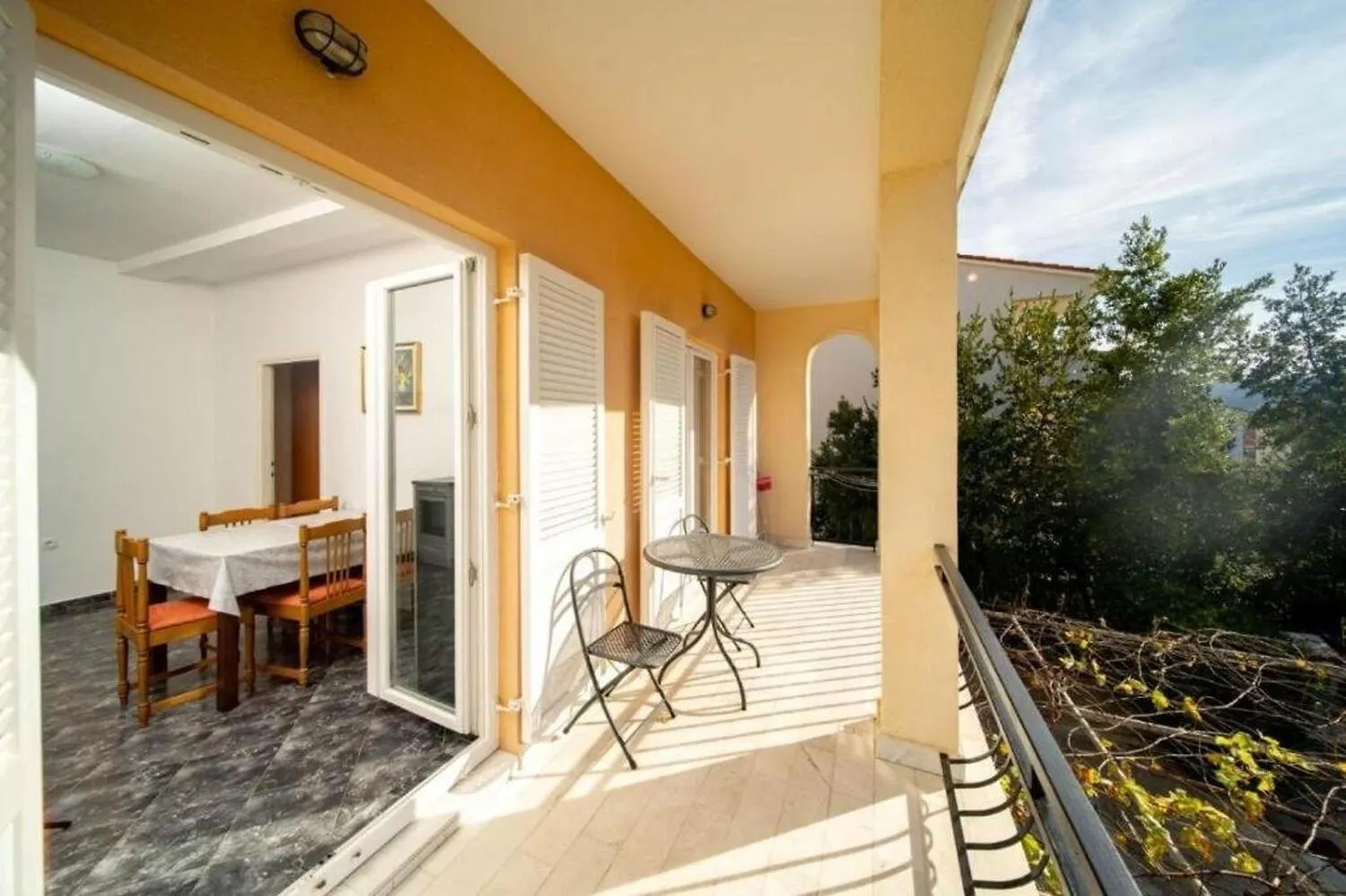 Apartments Bepa Lopar